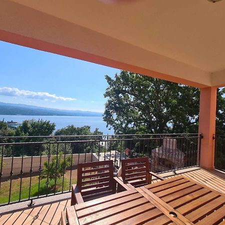 Family Apartment Nekic Opatija Exteriör bild